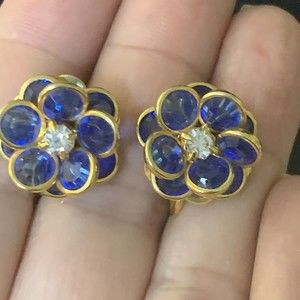 Vintage Avon glass Rhinestones Flower Petal Stud Earrings Blue Clip on blue